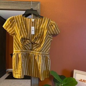 LOFT Tops - LOFT Beach Collection Tie Front Shirt 🐚 🏖 LOFT Tops - LOFT Beach Collection Tie Front Shirt 🐚 🏖
